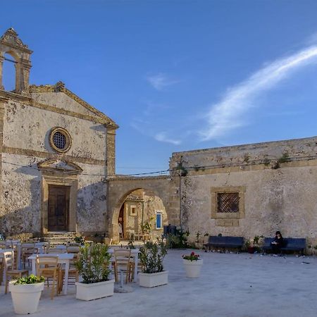 Bed and Breakfast La Perla A Marzamemi Esterno foto